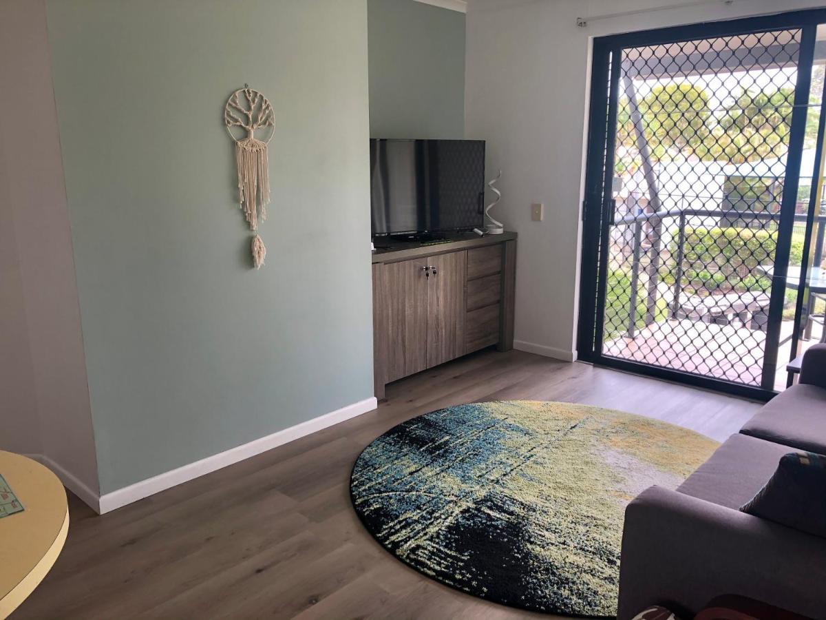 Apartment In 4* Resort - Pool Views - Great Location Noosaville Exterior photo